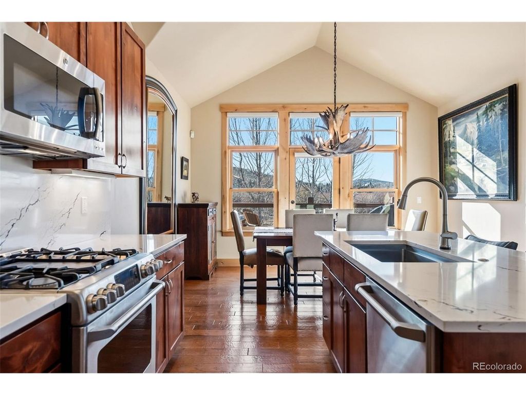 52 Spinner Pl, Silverthorne, CO 80498