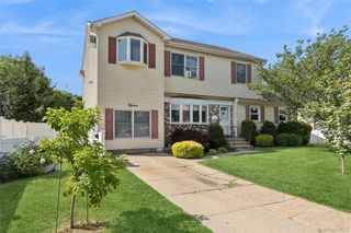 15 Willard Avenue, Farmingdale, NY 11735