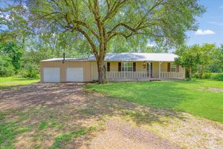 3268 Farm Road 1487, Bogata, TX 75417