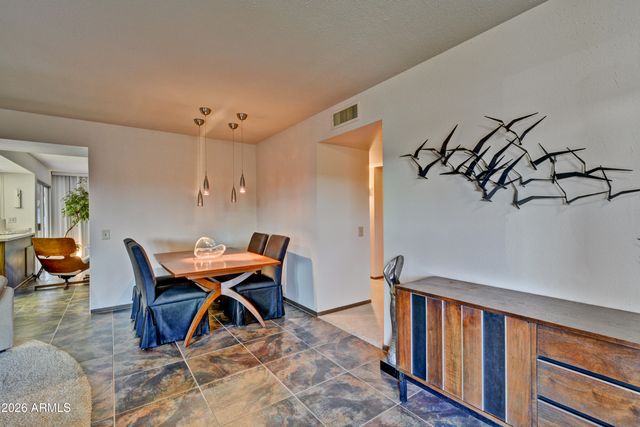 10122 W WILLOWCREEK Circle, Sun City, AZ 85373