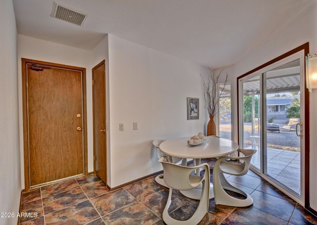 10122 W WILLOWCREEK Circle, Sun City, AZ 85373