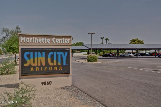 10122 W WILLOWCREEK Circle, Sun City, AZ 85373