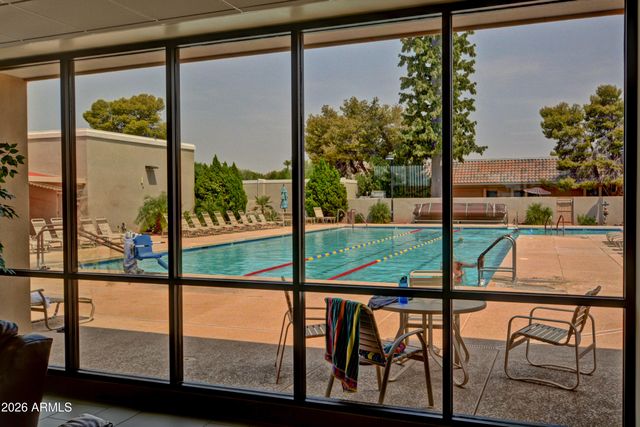 10122 W WILLOWCREEK Circle, Sun City, AZ 85373