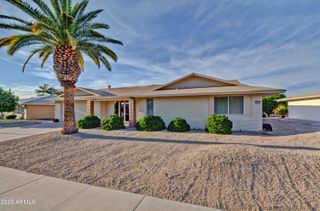 10122 W WILLOWCREEK Circle, Sun City, AZ 85373