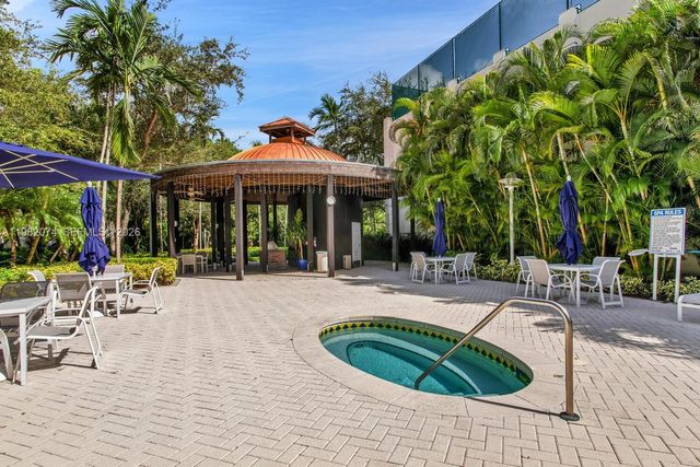 2645 S Bayshore Dr 1802, Miami, FL 33133