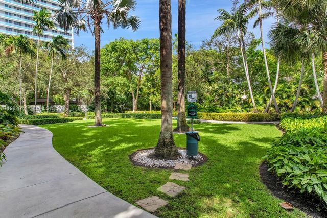 2645 S Bayshore Dr 1802, Miami, FL 33133