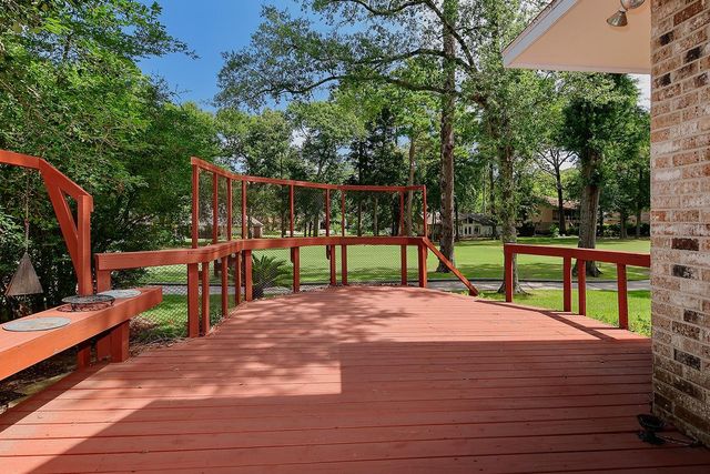 3134 Lake Island Drive, Montgomery, TX 77356