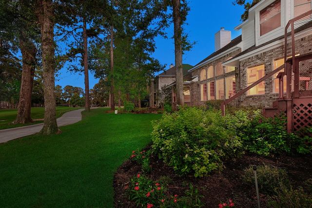 3134 Lake Island Drive, Montgomery, TX 77356