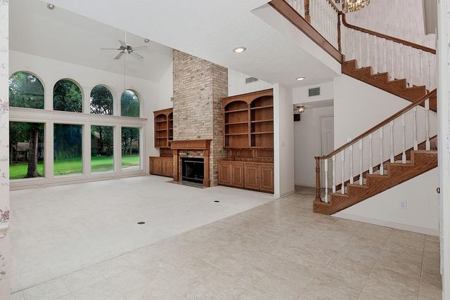 3134 Lake Island Drive, Montgomery, TX 77356