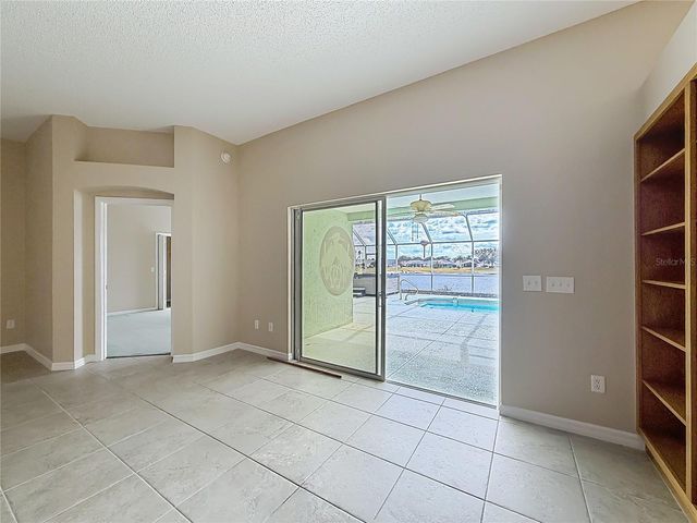 2012 ENRIQUE DRIVE, The Villages, FL 32159