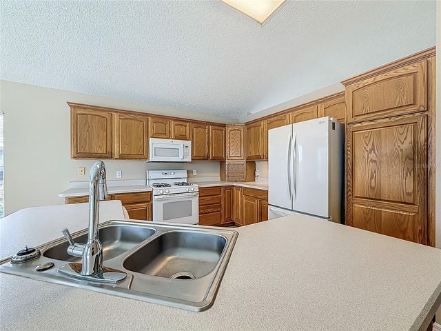 2012 ENRIQUE DRIVE, The Villages, FL 32159