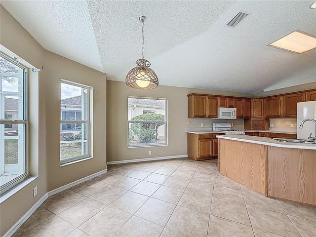 2012 ENRIQUE DRIVE, The Villages, FL 32159