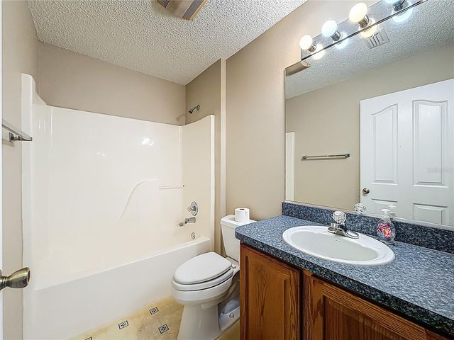 2012 ENRIQUE DRIVE, The Villages, FL 32159