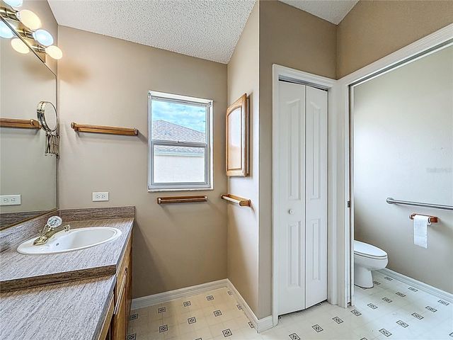 2012 ENRIQUE DRIVE, The Villages, FL 32159