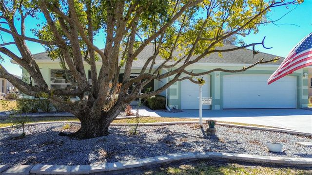 2012 ENRIQUE DRIVE, The Villages, FL 32159