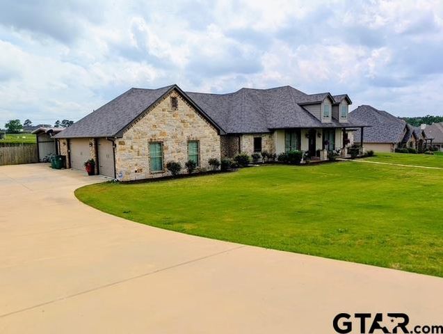 225 CLEMENTS CIRCLE, Tatum, TX 75691