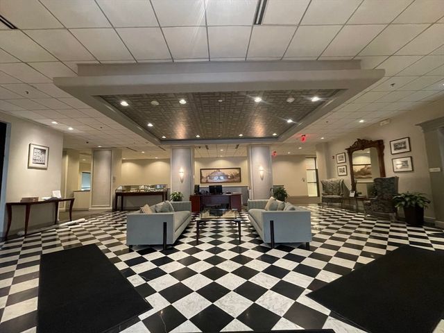 160 Commonwealth Avenue L10 & L10A, Boston, MA 02116