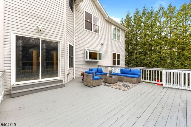 73 Big Piece Rd, Fairfield Twp., NJ 07004