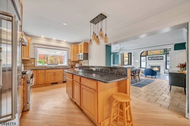 73 Big Piece Rd, Fairfield Twp., NJ 07004