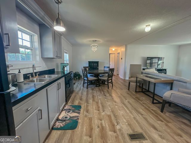 743 Old Toomsboro Road, Dublin, GA 31021