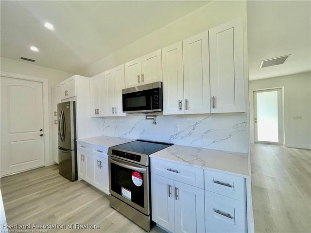 1512 Cedarbrook Street, Lake Placid, FL 33852