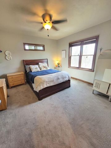 1387 RADCLIFF ROAD, Neenah, WI 54956