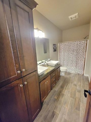1387 RADCLIFF ROAD, Neenah, WI 54956