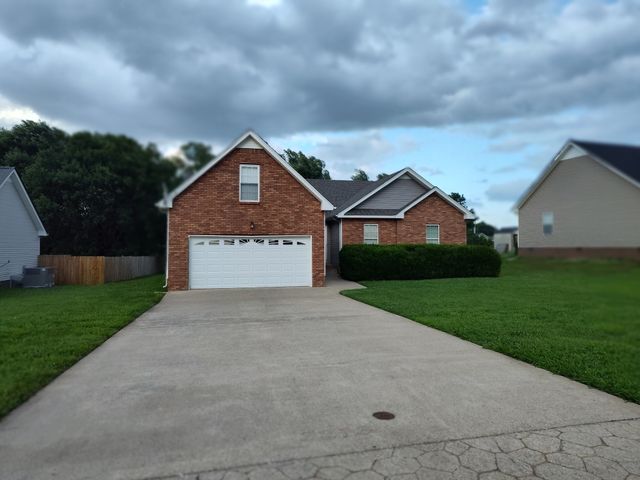 3813 Roscommon Way, Clarksville, TN 37040