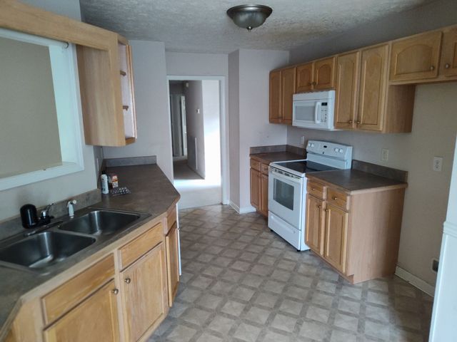 3813 Roscommon Way, Clarksville, TN 37040