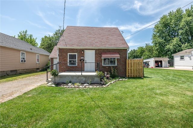 1926 Nichols Avenue, Lorain, OH 44053