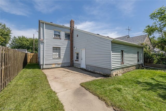 1926 Nichols Avenue, Lorain, OH 44053