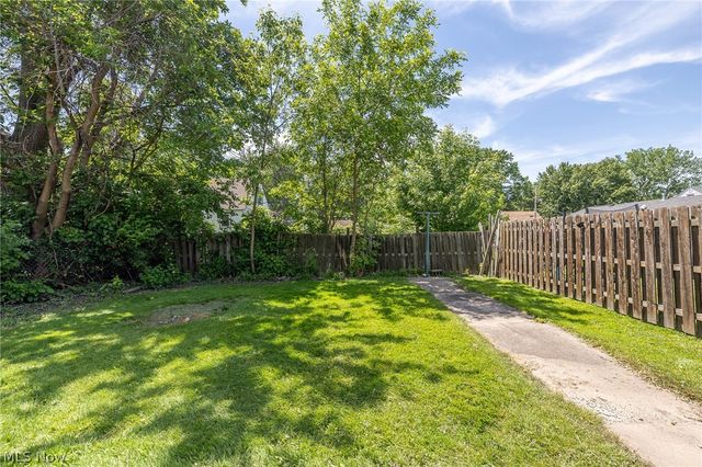 1926 Nichols Avenue, Lorain, OH 44053