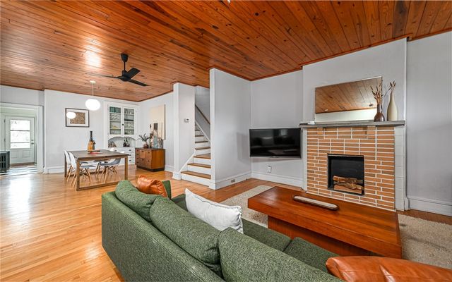 104 Ivy Street, Edgewood, PA 15218