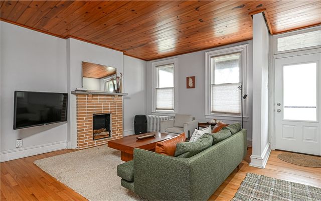 104 Ivy Street, Edgewood, PA 15218