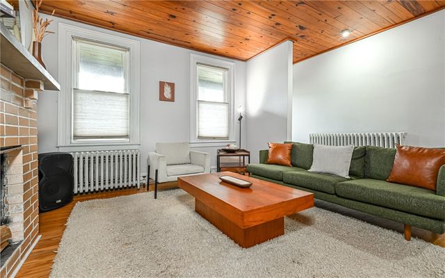 104 Ivy Street, Edgewood, PA 15218