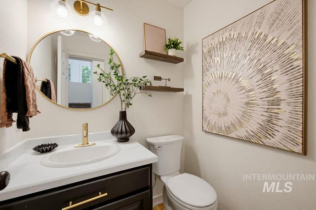 1651 E Silverspot Ln, Boise, ID 83706