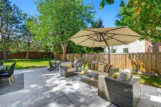 1651 E Silverspot Ln, Boise, ID 83706