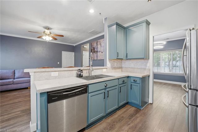 136 Kings Gate DR, Portsmouth, VA 23701