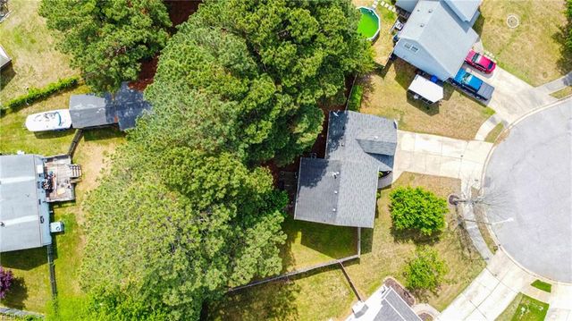 136 Kings Gate DR, Portsmouth, VA 23701