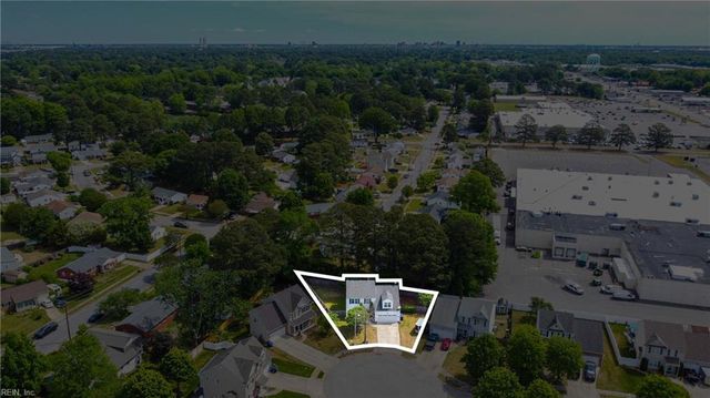 136 Kings Gate DR, Portsmouth, VA 23701