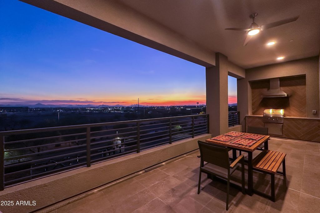 5250 E DEER VALLEY Drive 403, Phoenix, AZ 85054 — photo 2