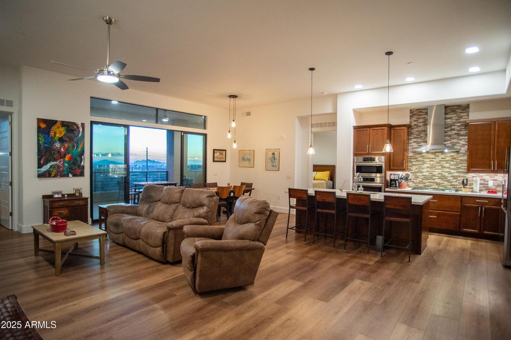 5250 E DEER VALLEY Drive 403, Phoenix, AZ 85054 — photo 5