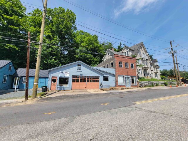 17 E Bow Street, Franklin, NH 03235