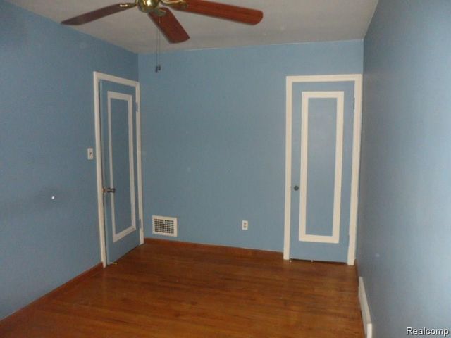 16207 Manchester Avenue, Eastpointe, MI 48021