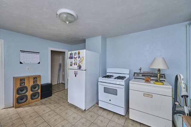6-8 Plain St, Boston, MA 02122