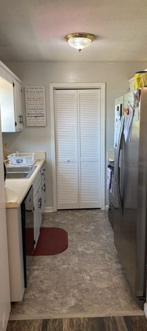 416 Woodale Dr, Clarksville, TN 37042
