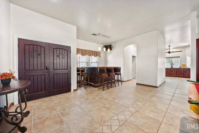 13101 Meacham Road, Bakersfield, CA 93314