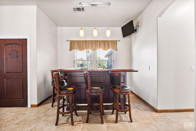 13101 Meacham Road, Bakersfield, CA 93314