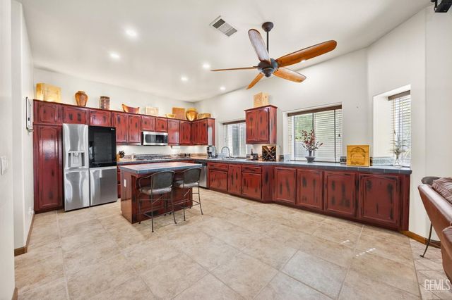 13101 Meacham Road, Bakersfield, CA 93314