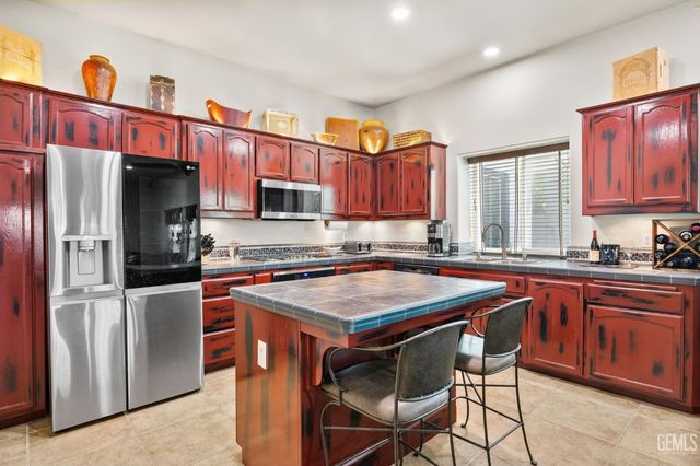 13101 Meacham Road, Bakersfield, CA 93314